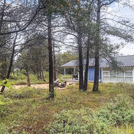 10 Person In Fjerritslev-by Traum